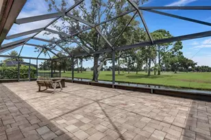 5217 Canterbury Dr, Sarasota, FL 34243 - Photo 6