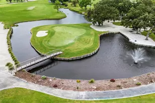 5217 Canterbury Dr, Sarasota, FL 34243 - Photo 1