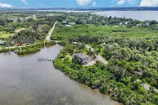 1470 Bayshore Dr, Terra Ceia, FL 34250 - Photo 44