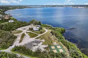 1470 Bayshore Dr, Terra Ceia, FL 34250 - Photo 52