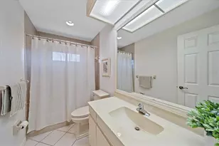 5343 Huntingwood Ct, Sarasota, FL 34235 - Photo 34