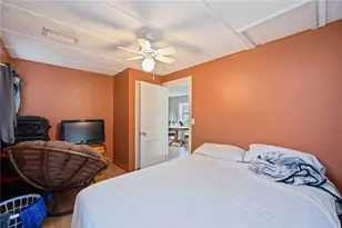 1717 8th St W, Palmetto, FL 34221 - Photo 36