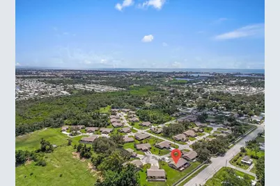 1806 Curry Trail #14, Nokomis, FL 34275 - Photo 2