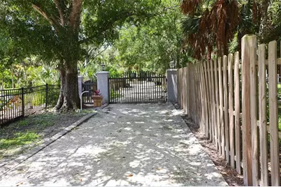 500 Suffolk Circle, Nokomis, FL 34275 - Photo 4