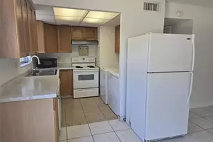 210 Amherst Ave, Sarasota, FL 34232 - Photo 8