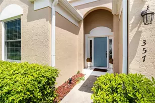 357 Fareham Dr, Venice, FL 34293 - Photo 2