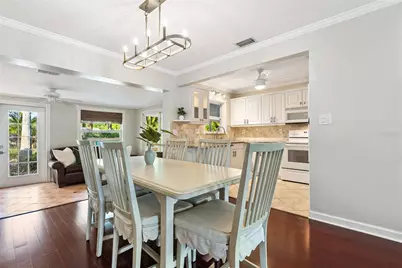 2207 Clematis Street, Sarasota, FL 34239 - Photo 8