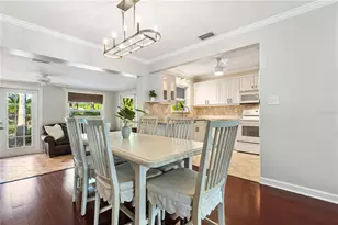 2207 Clematis St, Sarasota, FL 34239 - Photo 8