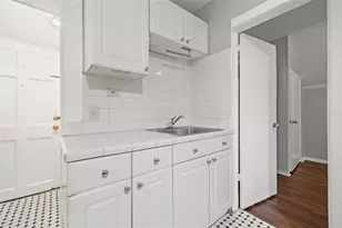 1040 19th Ave N, Saint Petersburg, FL 33704 - Photo 26