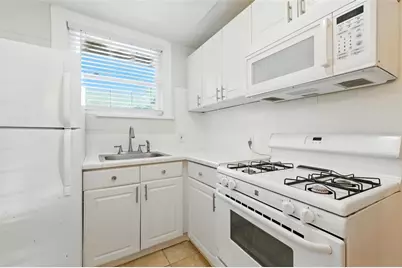 1040 19th Avenue N, Saint Petersburg, FL 33704 - Photo 4