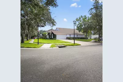 16005 Ridley Place, Tampa, FL 33647 - Photo 2