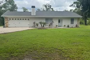 1417 70th St Ct E, Bradenton, FL 34208 - Photo 2