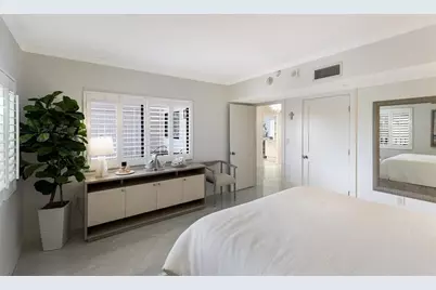 1445 Gulf Of Mexico Drive #304, Longboat Key, FL 34228 - Photo 26