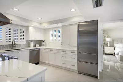 1445 Gulf Of Mexico Drive #304, Longboat Key, FL 34228 - Photo 8