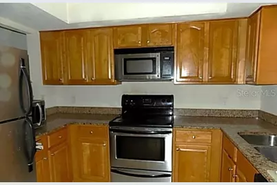 900 La Costa Circle #6, Sarasota, FL 34237 - Photo 4