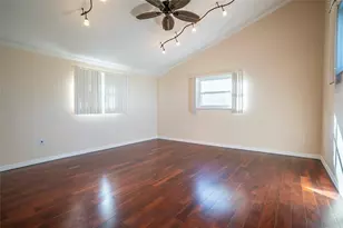 7324 Phillips St, Sarasota, FL 34243 - Photo 8