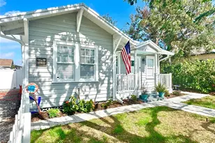 721 Myrtle Ave, Venice, FL 34285 - Photo 2