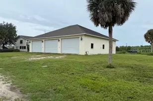 1799 E Manasota Beach Rd, Englewood, FL 34223 - Photo 4