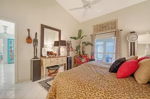 4133 Rosas Ave, Sarasota, FL 34233 - Photo 14