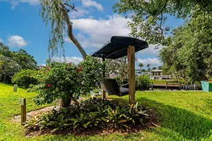 75 King Arthur Dr, Nokomis, FL 34275 - Photo 2