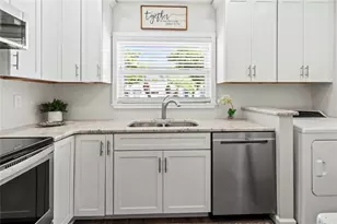 3619 36th Ave Dr W, Bradenton, FL 34205 - Photo 26