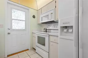 3810 Gulf of Mexico Dr, Longboat Key, FL 34228 - Photo 10