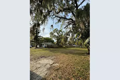 1221 4th Avenue E, Bradenton, FL 34208 - Photo 4