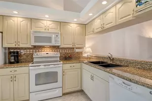 5956 Clubside Dr, Sarasota, FL 34243 - Photo 20