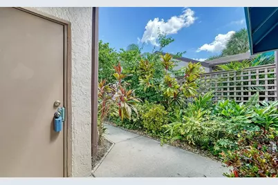 5956 Clubside Drive #7651, Sarasota, FL 34243 - Photo 4