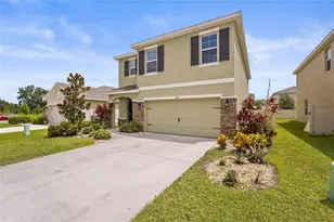 5835 Calla Lilly Dr, Sarasota, FL 34232 - Photo 2