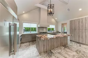 2156 Orchid St, Sarasota, FL 34239 - Photo 18