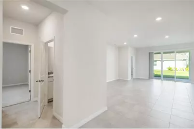 604 160th Street E, Bradenton, FL 34212 - Photo 6