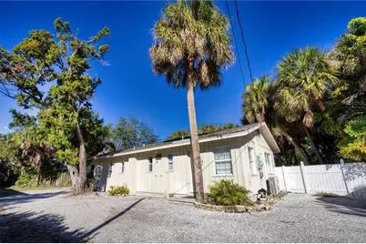 160 Garden Lane, Sarasota, FL 34242 - Photo 2