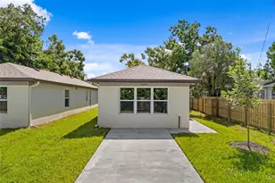 3908 Walnut Ave, Sarasota, FL 34234 - Photo 2