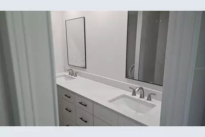 2008 2nd Avenue E, Palmetto, FL 34221 - Photo 8