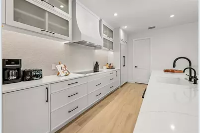 112 Maple Avenue, Anna Maria, FL 34216 - Photo 18