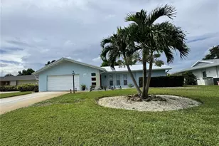 6813 13th Ave Dr W, Bradenton, FL 34209 - Photo 2