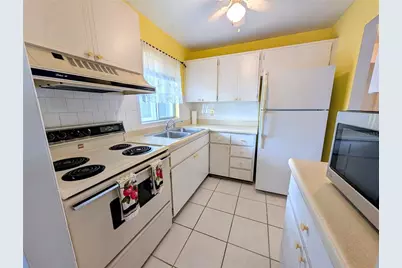 5908 17th Street W #C-36, Bradenton, FL 34207 - Photo 2