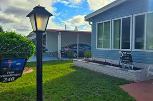 240 La Costa, North Port, FL 34287 - Photo 32