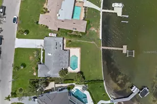 377 S Shore Dr, Sarasota, FL 34234 - Photo 1