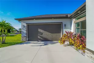 24 Medalist Cir, Rotonda West, FL 33947 - Photo 36