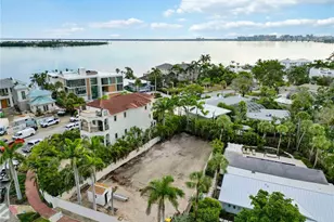 236 N Boulevard of the Presidents, Sarasota, FL 34236 - Photo 1
