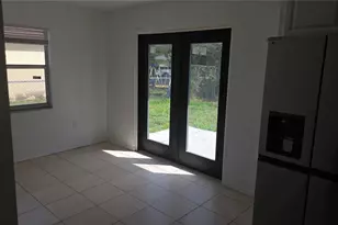 2325 16th Ave Cir E, Palmetto, FL 34221 - Photo 4