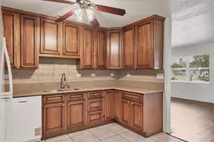 1622 29th St, Sarasota, FL 34234 - Photo 6