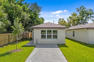 3914 Walnut Ave, Sarasota, FL 34234 - Photo 1