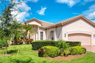 5683 Downham Meadows, Sarasota, FL 34235 - Photo 2