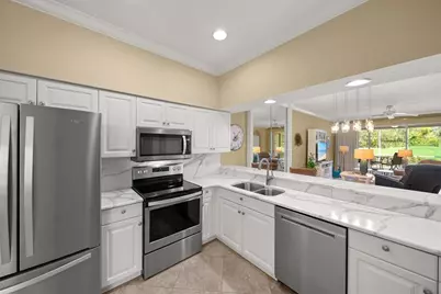 5325 Chase Oaks Drive, Sarasota, FL 34241 - Photo 10