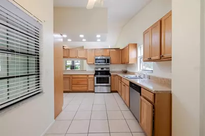 5021 Barrington Circle #302, Sarasota, FL 34234 - Photo 18