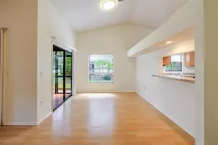 5021 Barrington Cir, Sarasota, FL 34234 - Photo 12