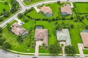 314 167th Blvd NE, Bradenton, FL 34212 - Photo 6